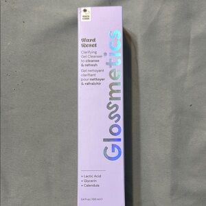 Hard Reset Clarifying Gel Cleanser - Purple